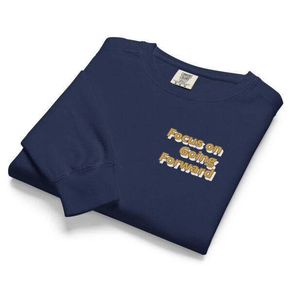Unisex garment-dyed sweatshirt - Image 2